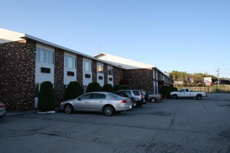 Hilltop Inn Montpelier Exterior photo